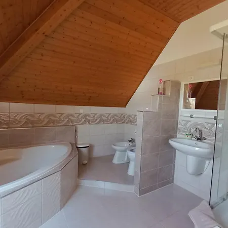 Napsugar Vendeghaz-apartman Vonyarcvashegy