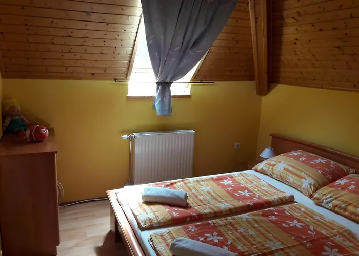 Napsugár Vendégház-apartman 3*