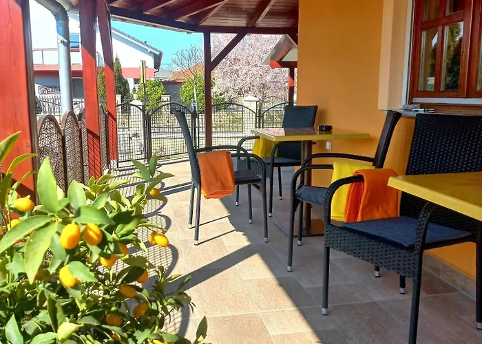 Napsugár Vendégház-apartman Vonyarcvashegy