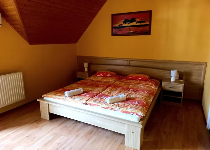 Vendégház Napsugár Vendégház-apartman 3*